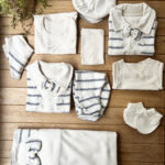 %100 Pamuk Yenidoğan Erkek Bebek Hastane Çıkış Seti 10 Parça – Çizgili Desenli Papyonlu Krem