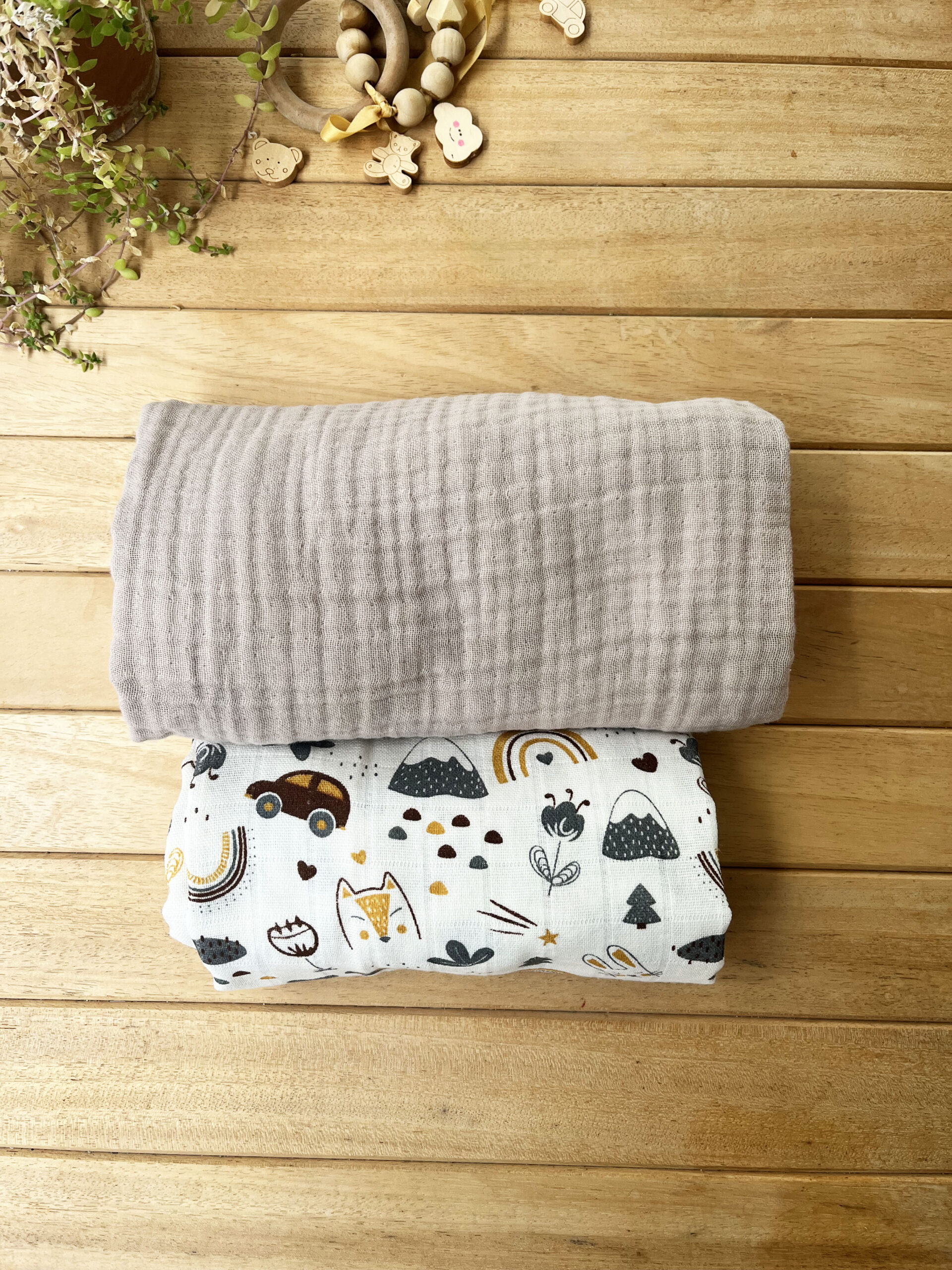 IMG_2169 2'li Gökkuşağı Müslin Set Bej (Tek Katlı Gökkuşağı Müslin &Çift Katlı Bej Müslin) - Görsel 1