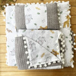 Hayvanlar Alemi Desenli Çift Katlı Müslin ve Waffle Kumaş Alt Açma , Yastık ve Battaniye 3'lü Set 40x70 Tek Ebat