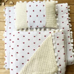 Kalp Desenli Çift Katlı Müslin ve Waffle Kumaş Alt Açma , Yastık ve Battaniye 3'lü Set 40 x 70 Tek Ebat