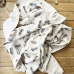 Naturel Pamuklu 80 x 85 cm Çift Kat Penye Bebek Battaniye Yarış Arabası