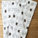 %100 Pamuk Ayıcık Raporlu Penye Bebek Battaniye – Kahve 80×90 cm, Yumuşak & Konforlu