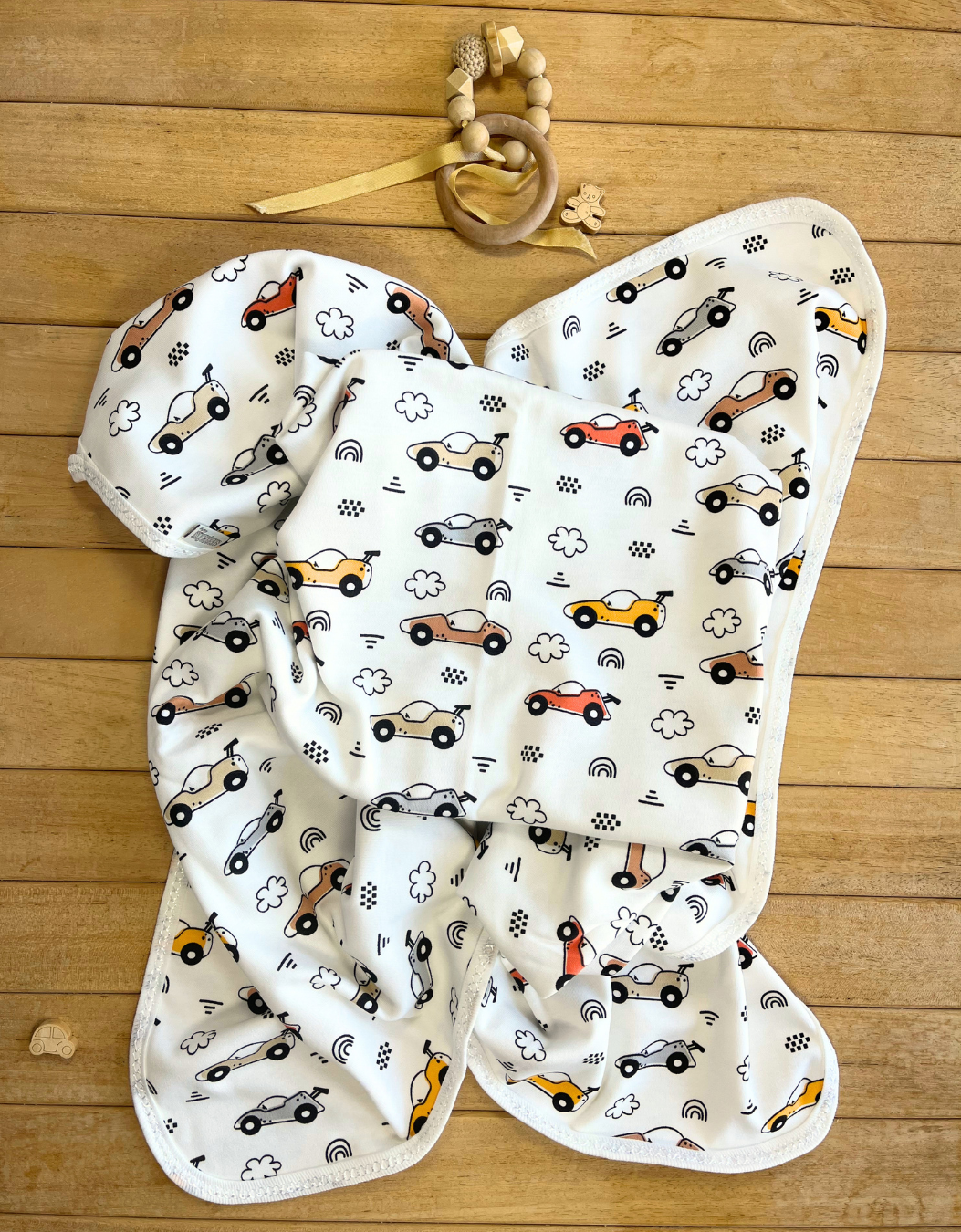 Seçkin Antialerjik Çift Katlı Penye – Renkli Arabalar Desenli | 1-12 Ay Erkek Bebek Battaniyesi Seçkin Antialerjik Çift Katlı Penye – Renkli Arabalar Desenli | 1-12 Ay Erkek Bebek Battaniyesi - Görsel 1